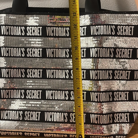 Victorias Secret bag with matching wristlet. - Picture 2 of 9